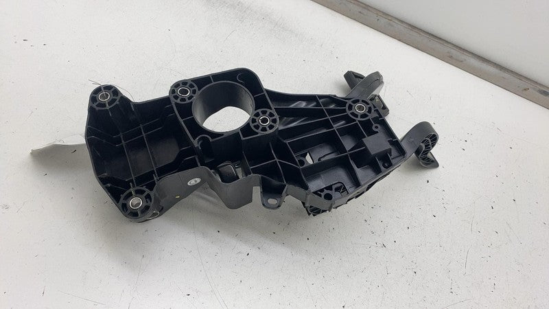 ⭕ 2020-2024 Tesla Model Y Accelerator and Brake Pedal Pad Assembly 118