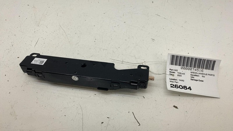 158560100E ⭕ 2017-2023 Tesla Model 3 Y WiFi Bluetooth Antenna Control Module 1585601-00-E