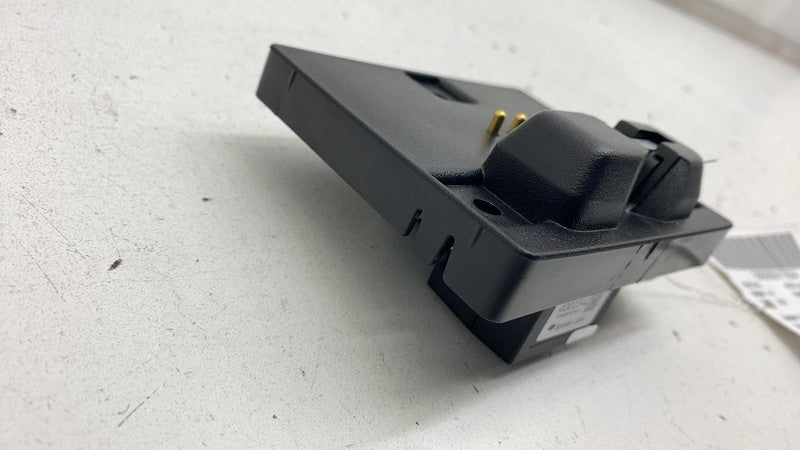 PT00043019 ⭕ 2022-2024 Rivian R1T Rivian R1T R1S Camp Speaker Lock Latch Charger PT00043019