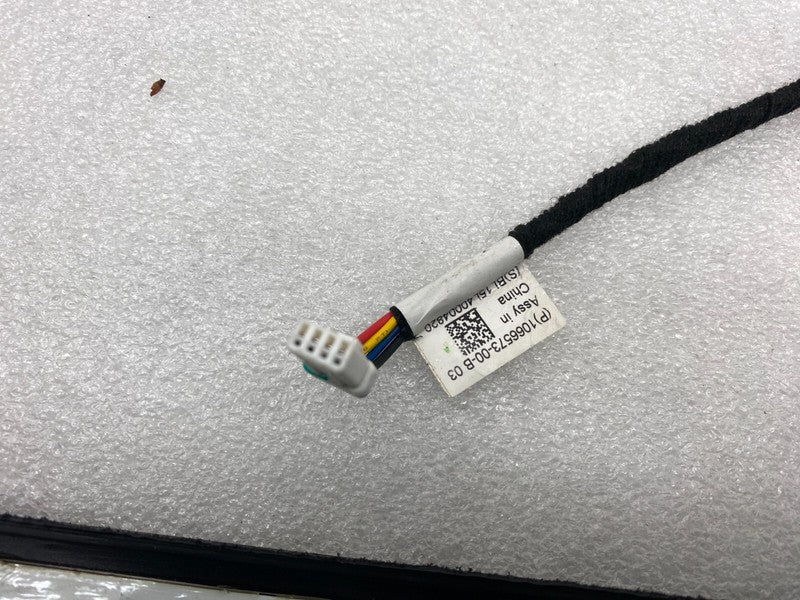 1063445 00 B 16-20 Model X Right Plate Trim Molding + Cladding Capacitive Sensor 1069273-00-B