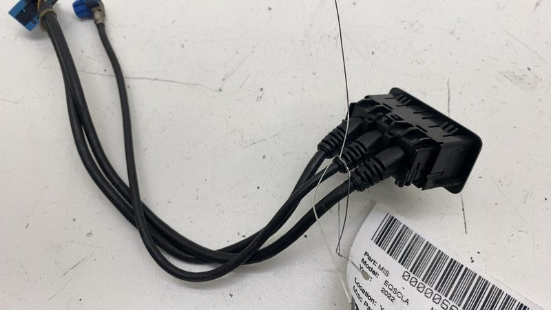 ⭕ 2022 Mercedes-Benz EQS 450+ V297 Multimedia Connection Type C-USB Port Socket