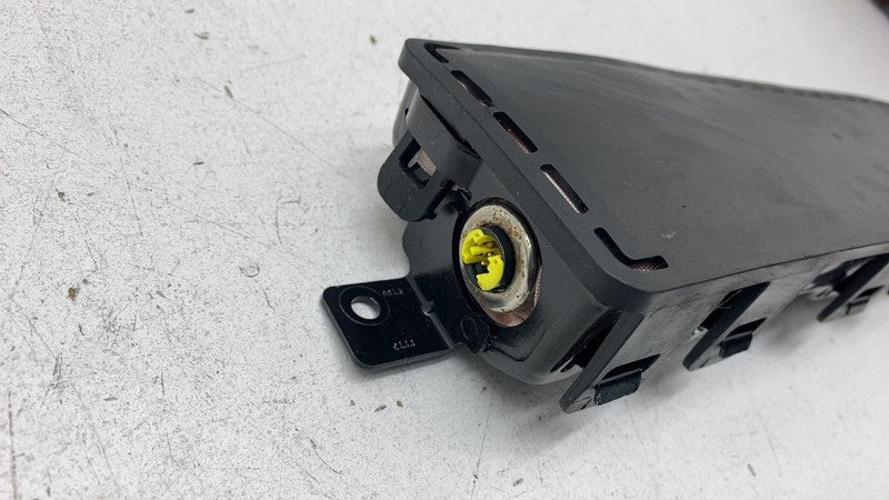 100526000E 2012-2015 Tesla Model S Passenger, Driver Knee Airbag LH & RH Fits either side