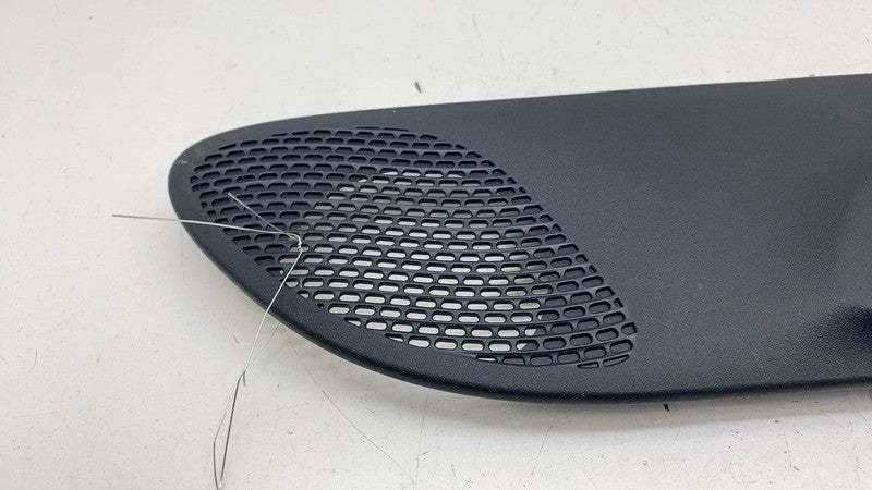 6DB41DX9AE ⭕ 17-25 Chrysler Pacifica Rear Left Quarter Trim Bolster Cover Panel 6DB41DX9AE