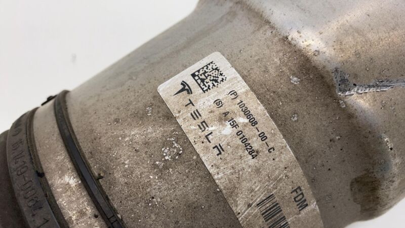 103060800C 2012-2015 Tesla Model S MS Front Right Air Spring Module Shock Absorber Assy AWD