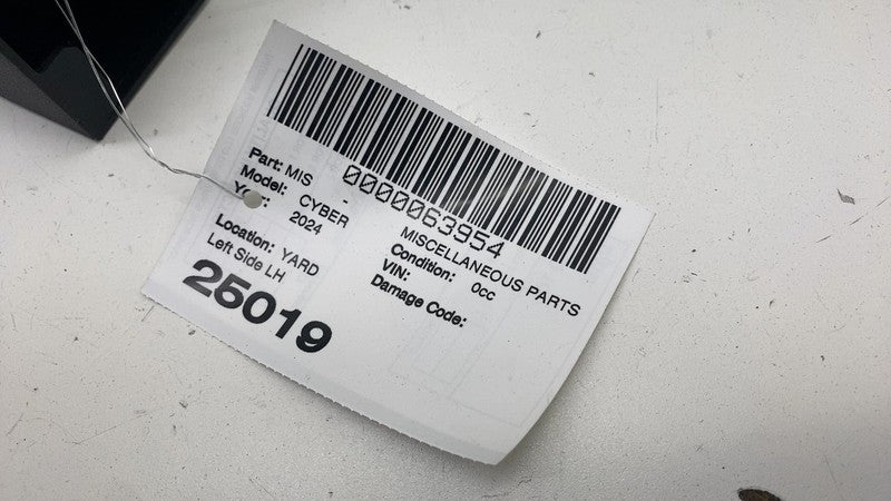 ⭕24-25 Tesla Cybertruck Front Left 1st Row Seat Outboard Riser Cast 19