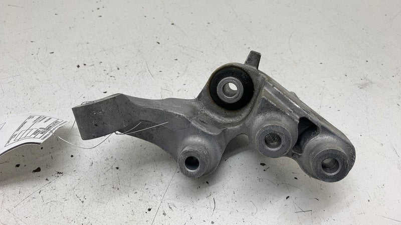 ⭕ 2017-2024 Chrysler Pacifica DOHC Engine Frame Mount Support Bracket Assembly