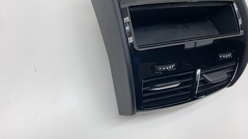 2020-2023 BMW 530e G30 Center Console Climate Control Air Vent Trim Pa