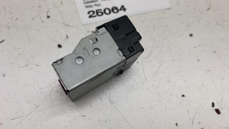 ⭕ 2021 2022 2023 Polestar 2 Center Console Dual USB Charging Port OEM