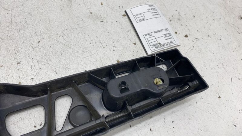 51777387348 2017-2022 BMW 530e Rear Right Skirt Rocker Molding Panel Support Mount Bracket