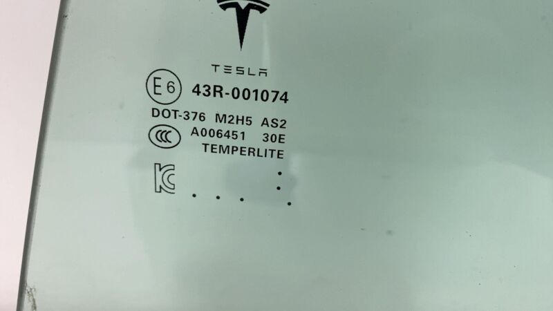 E6 43R-001074 ⭕ 2012-2020 Tesla Model S MS Rear Driver Side Door Window Glass Left LH