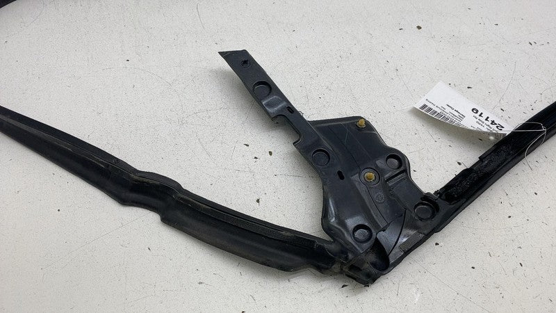 ⭕ 2021-2023 Tesla Model X Front Passenger Side Inner Belt Door Rubber