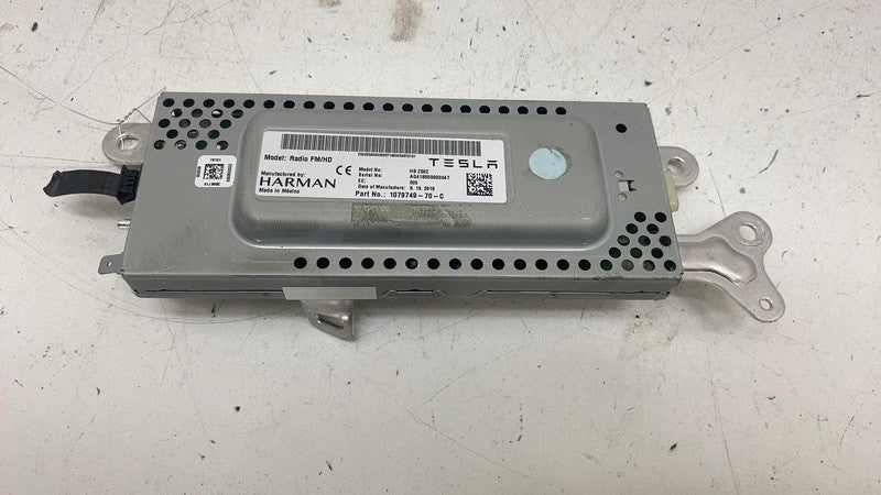 ⭕ 17-23 Model 3 M3 Harman Becker HBZ502 Radio FM/HD Receiver Module 10