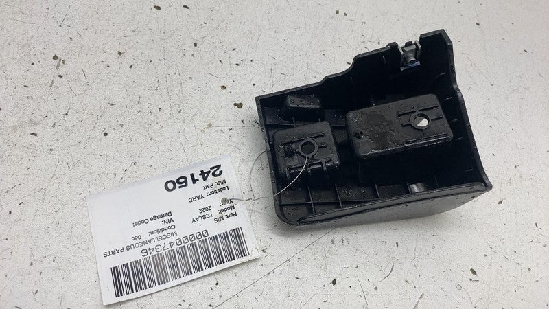 ⭕ 2020-2024 Tesla Model Y MY Rear Right Taillight Lamp Bracket RH 1506