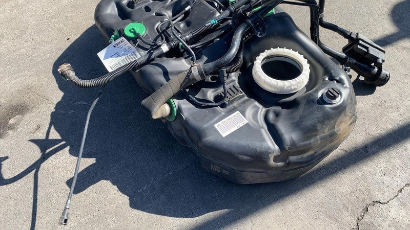 ⭕ 2018-2024 Subaru XV Crosstrek Fuel Gasoline Gas Tank Reservoir Assembly