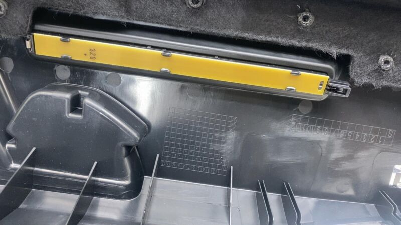 ⭕ 19-23 e-Tron Rear Right Interior Quarter Trim Boot Side Cover Panel 4KE863880A