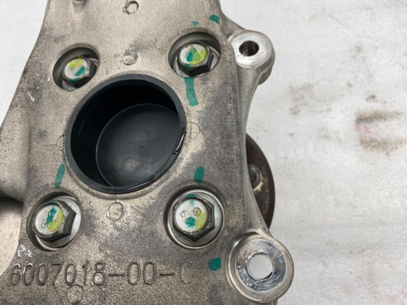 6007018 00 C 2012-2015 Tesla Model S Front Passenger Spindle Knuckle w/ Wheel Hub Right RWD