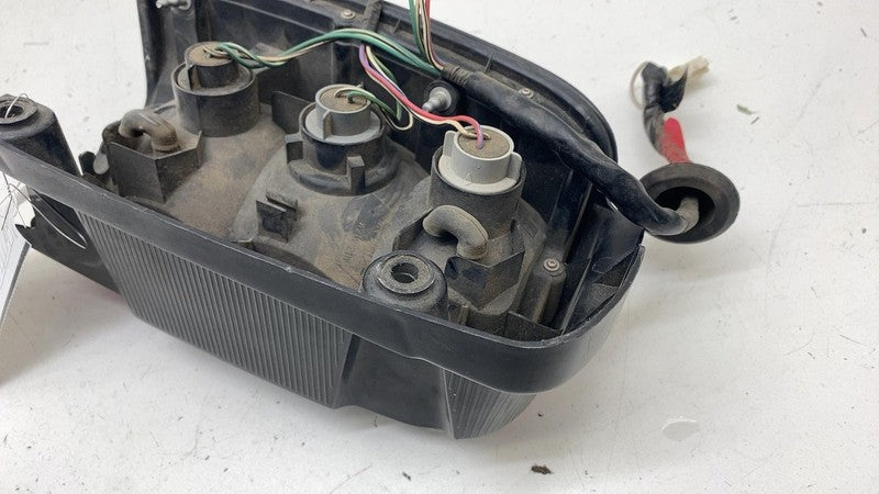 ⭕ 1996-2000 Toyota 4Runner Rear Passenger Side Taillight Tail Lamp Rig