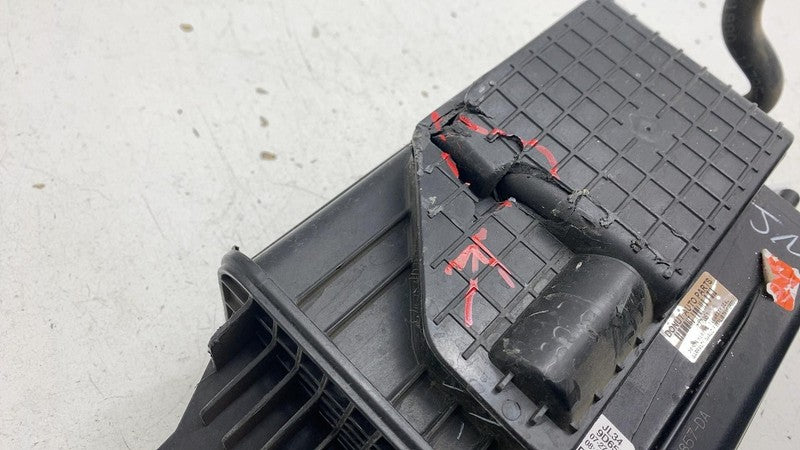 ⭕ 18-24 Navigator Fuel Emission Vapor Evaporator Charcoal Canister JL3