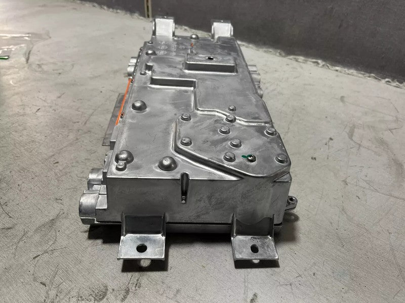 104868000A ⭕ 12-15 Model S Rear 1-Phase High Voltage Junction Box Dual Motor 1048680-00-A