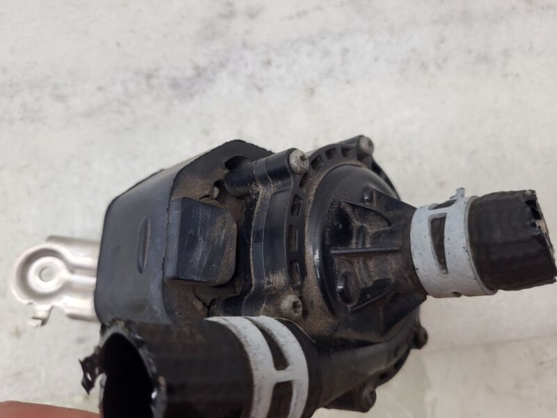 105452900G 2016-2020 Tesla Model X MX Auxiliary Coolant Water Cooling Pump FWD Assembly OEM