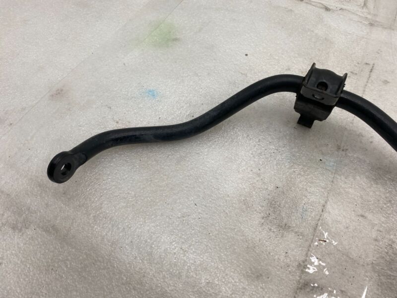 1027485 00 A 2016-2020 Tesla Model X Rear Suspension Anti-Roll Sway Bar Stabilizer (18mm) OEM
