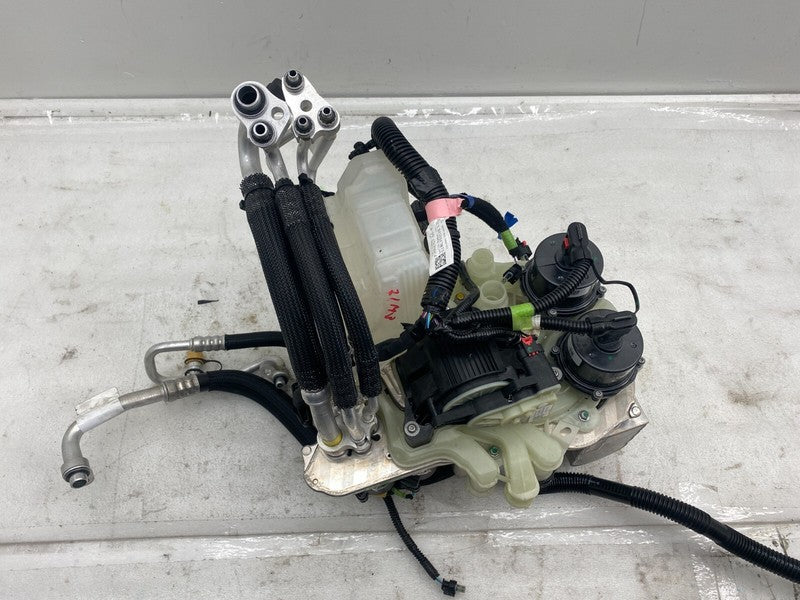 1506859 97 D ⭕ 2020-2023 Tesla Model 3 Supermanifold Refrigerant Chiller w/ Coolant Reservoir