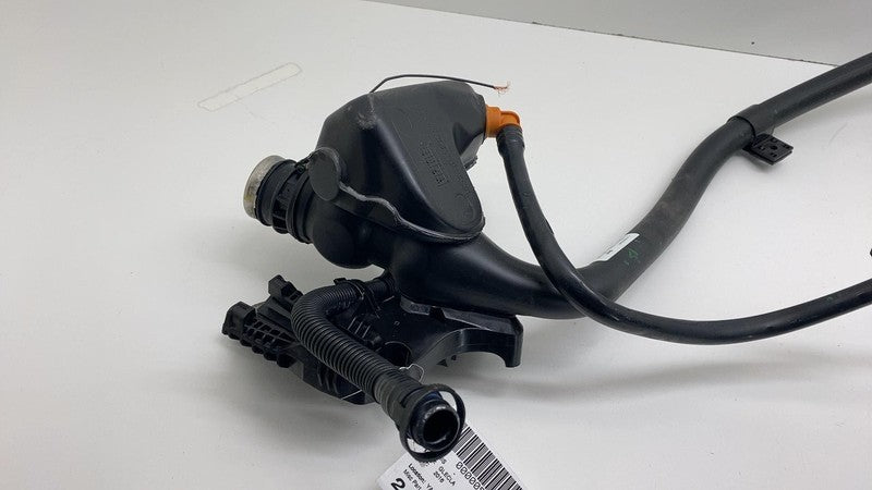 A1664700089 2016-2018 Mercedes-Benz GLE350 Fuel Gas Tank Filler Neck Tube Pipe Line Assembly