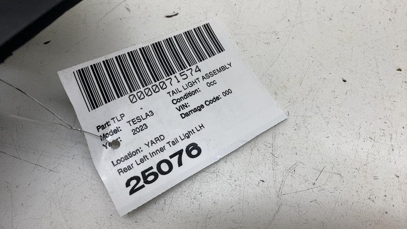 ⭕ 17-22 Model 3 Rear Left Outer Exterior Taillight Tail Lamp 3-Pin Red