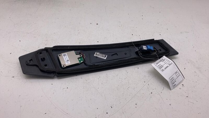 110044100B 2017-2023 Tesla Model 3 Right B-Pillar Applique Glass Trim Molding w/ Camera RH