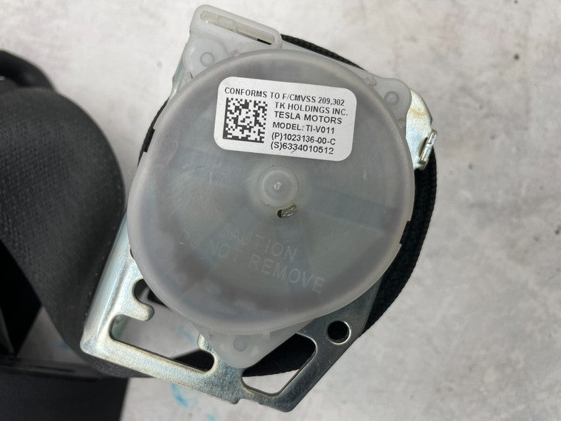 102473000 C ⭕ 12-15 Model S Rear Left C-Pillar Middle Trim Cover w/ Seat Belt 1024730-00-C