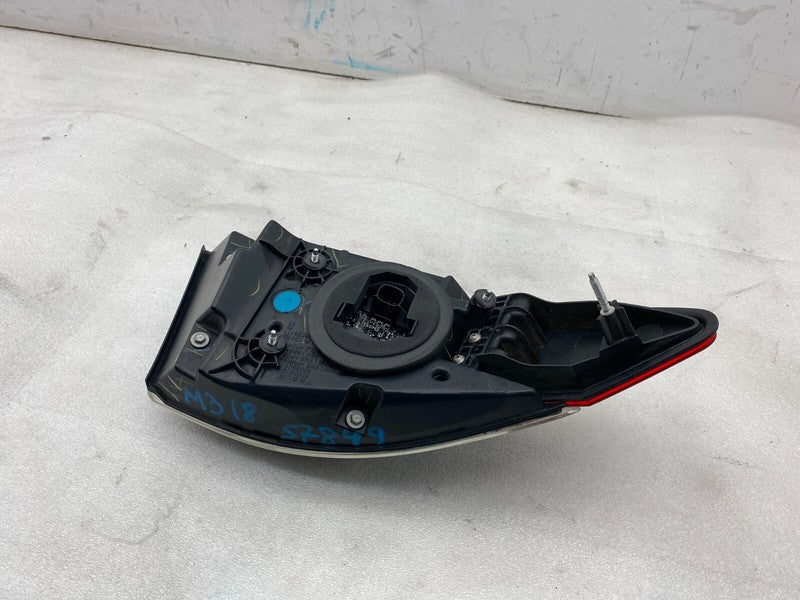 6005919 00 C 12-20 Model S Right Taillight LED Tail Lamp & Charge Door Reflector 6005919-00-C