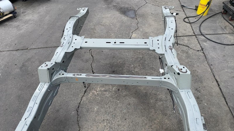PT00031673D ⭕22-24 Rivian R1T R1S Chassis Main Suspension Body Frame Substructure
