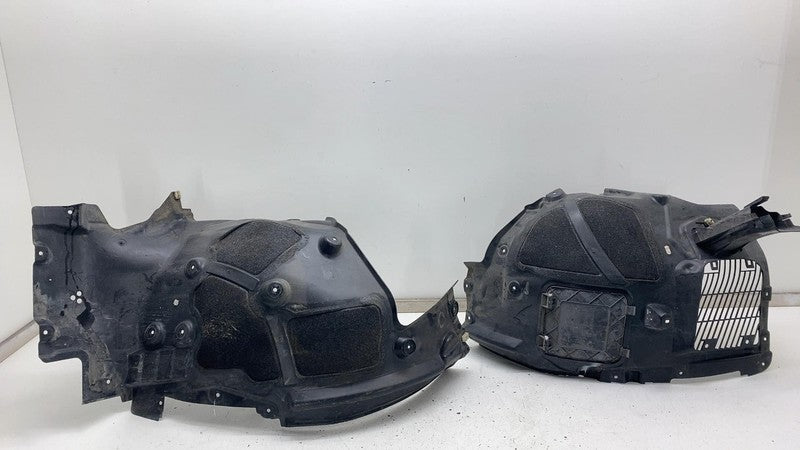 74850613 2018-2020 BMW 530E Front Passengrer Right Inner Fender Liner Splash Guard Shield