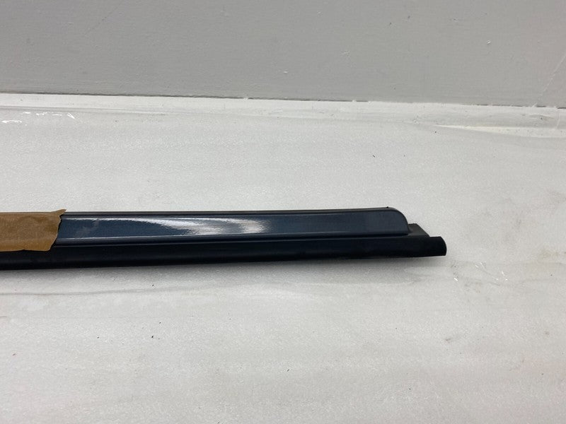 101221500F ⭕12-23 Model S Left Rocker Panel Scuff Plate Molding w/ Rubber Seal 1012215-00-F
