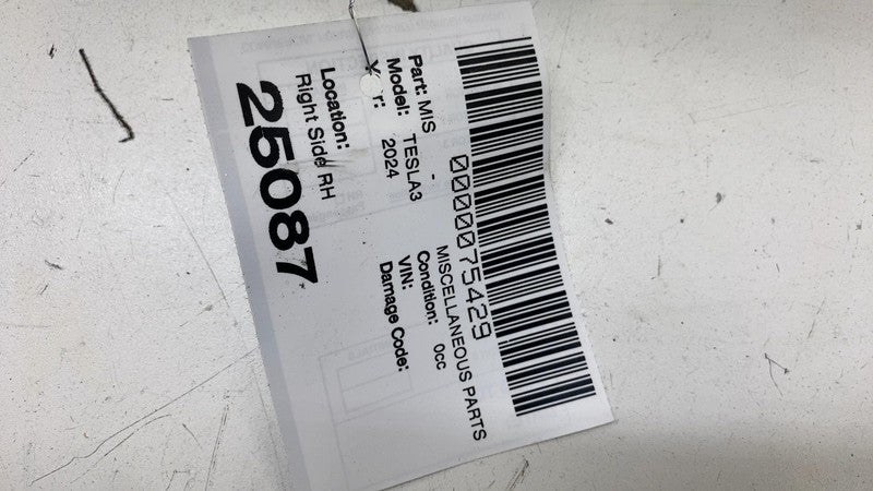 1068130-01-B ⭕ 24-25 Tesla Model 3 M3 Front Right 1st Row Seat Belt & Retractor 1856706-N1-D