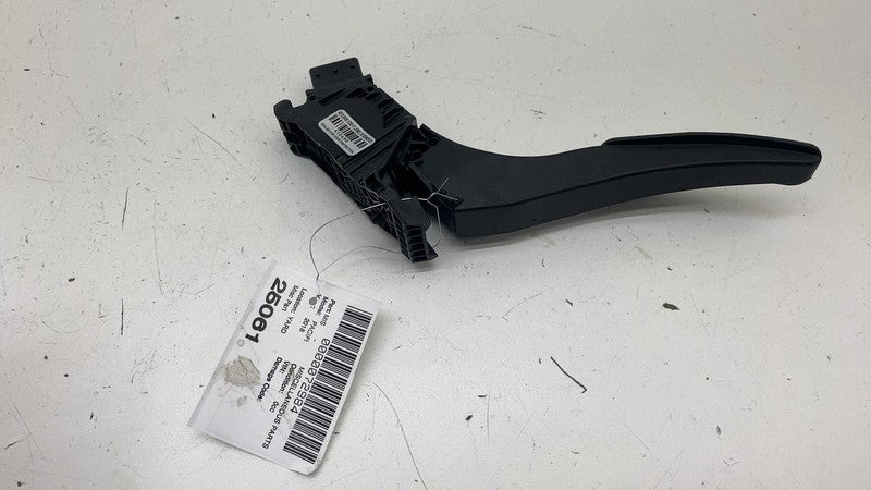 04581677AB ⭕ 2018 2019 2020 Chrysler Pacifica Gas Foot Pedal Accelerator Sensor 04581677AB