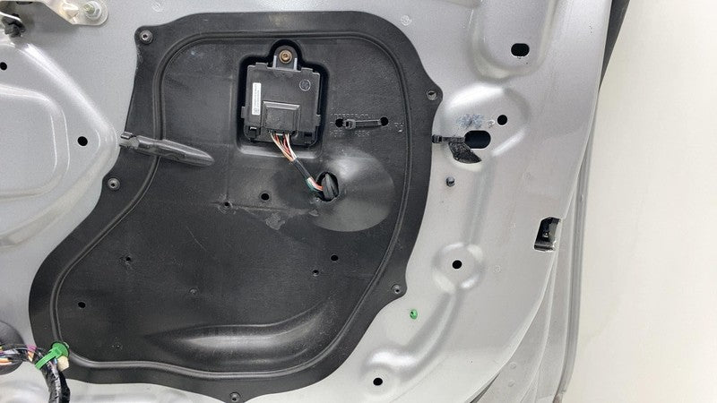 ⭕ 2012-2015 Tesla Model S Front Right Door Shell Panel RH Assy Silver