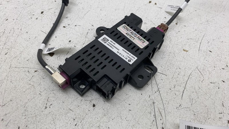 PT00029891 ⭕ 2022-2024 Rivian R1S R1T Center Console Antenna Amplifier Module PT00029891