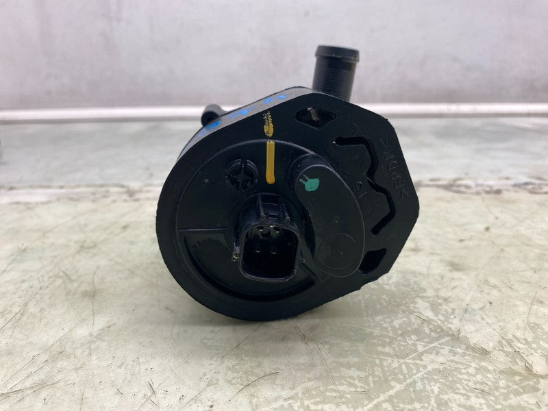 103732700F 2016-2020 Tesla Model S X Cooling System Auxiliary Water Coolant Pump FWD Assy