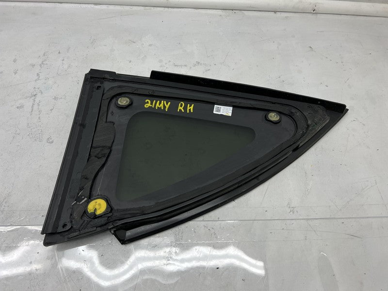 1495745-00 2020-2023 Tesla Model Y MY Rear Passenger Side Quarter QTR Window Glass Right RH