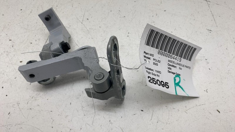 31662687 ⭕ 21-23 Polestar 2 Rear Passenger Side Upper & Lower Door Hinge Right 31662687