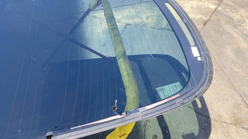 ⭕ 21-23 Model 3 M3 Rear Trunk Panoramic Backlite Glass Back Section 14