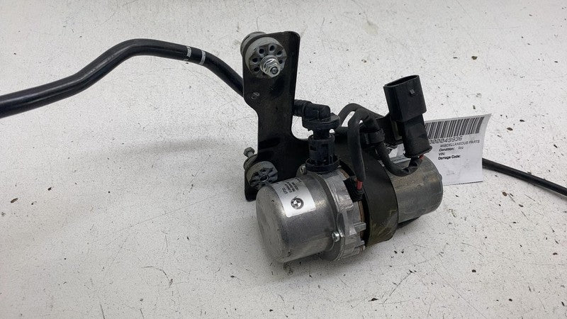 2019 BMW 530E G30 Hybrid Electric Brake Vacuum Pump Assembly 343368806