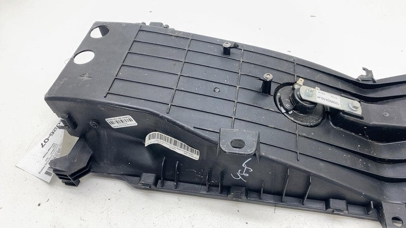 100725800D ⭕12-20 Tesla Model S Radiator Shutter Air Duct Center Intake Grille 1058073-00-B