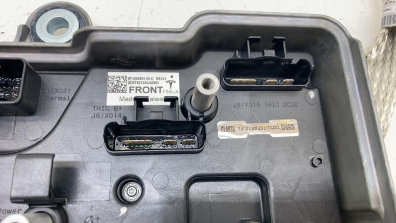 158399103C ⭕ 21-24 Tesla Model 3 Y Front Vehicle Electronic Controller Module 1583991-03-C