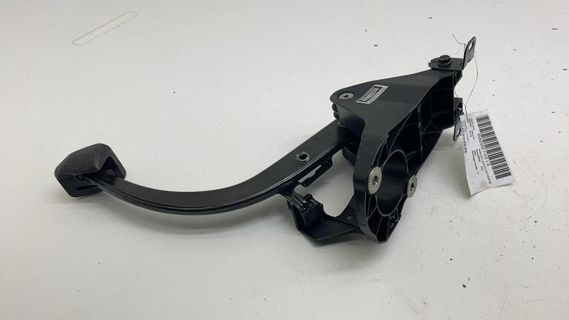 ⭕ 2014-2021 BMW i3 I01 Hybrid Brake Stop Pedal Foot Pad w/ Bracket Assembly OEM