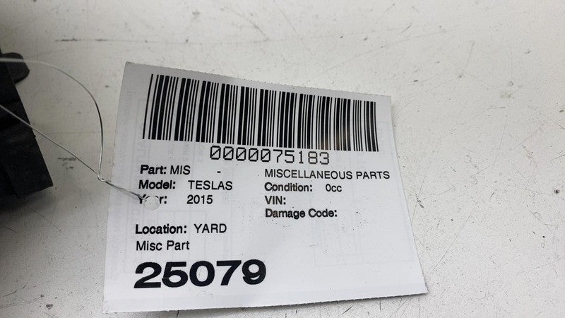 101152000D ⭕12-15 Tesla Model S Front Right A/C Air Conditioner Condenser Duct 1011520-00-D