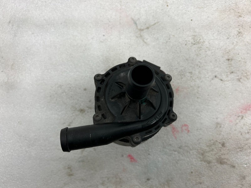 ⭕ 16-20 Model S Front Auxilliary Electric System Coolant Pump OEM 1035