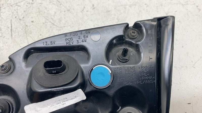 ⭕ 17-23 Tesla Model 3 Rear Left Inner Taillight LED Tail Lamp (3-Pin)