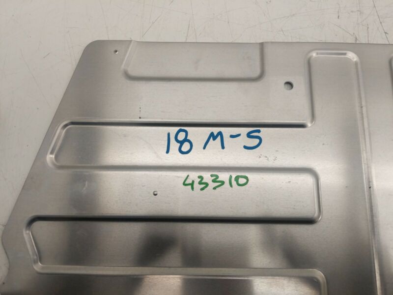 1013499 00 F 2012-2020 Tesla Model S Passenger Side Footwell Mount Support Bracket Right Assy